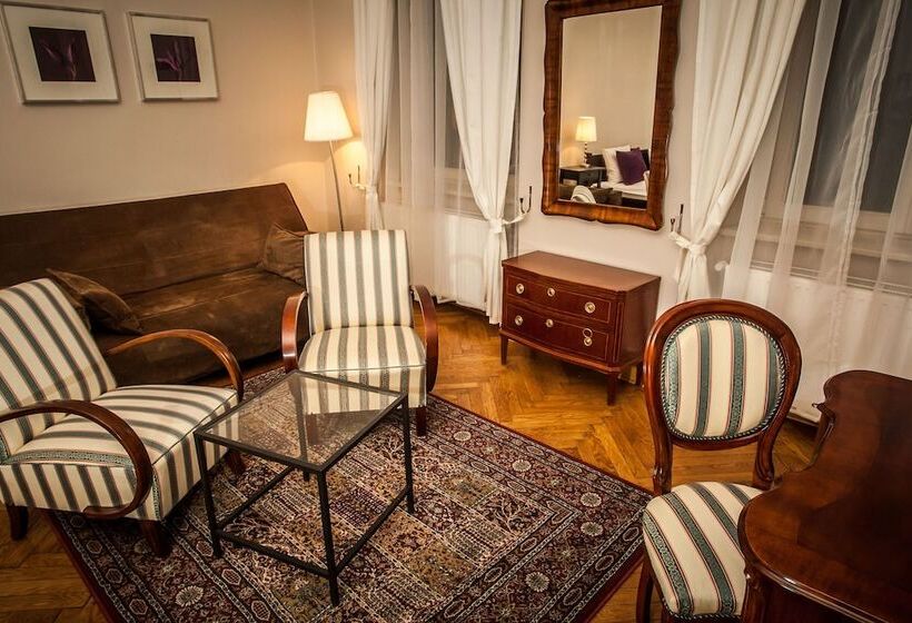 2人卧室家庭公寓, Gołębia 8 Residence