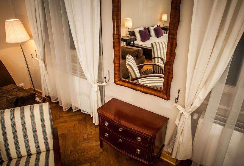 2人卧室家庭公寓, Gołębia 8 Residence