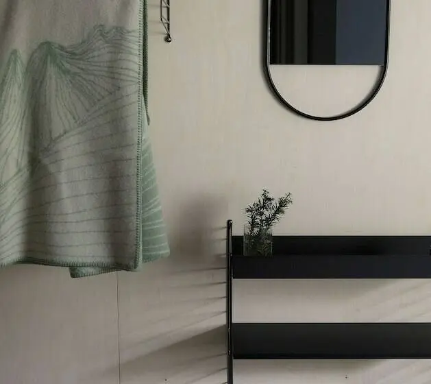 Standard-huone, Aak