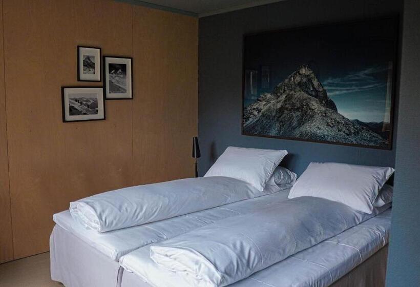 スタンダードルーム, Aak