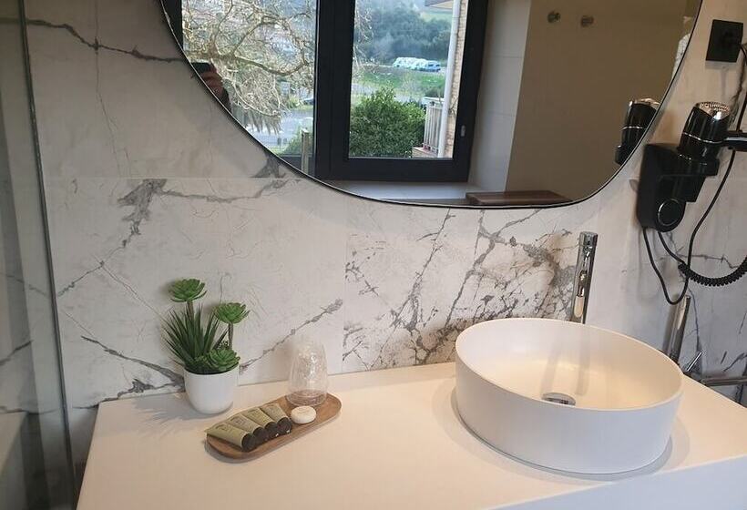 Номер Deluxe, Arimune