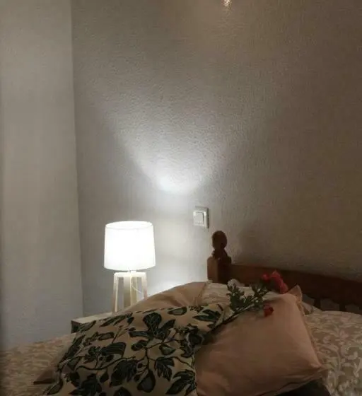 Perhehuone, Auberge De La Loue