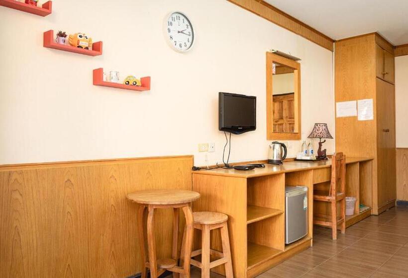 수피리어 룸, Roomquest Golden Triangle Premium Collection