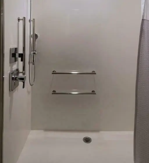 اتاق استاندارد با تخت بزرگ, Courtyard By Marriott Guatemala City