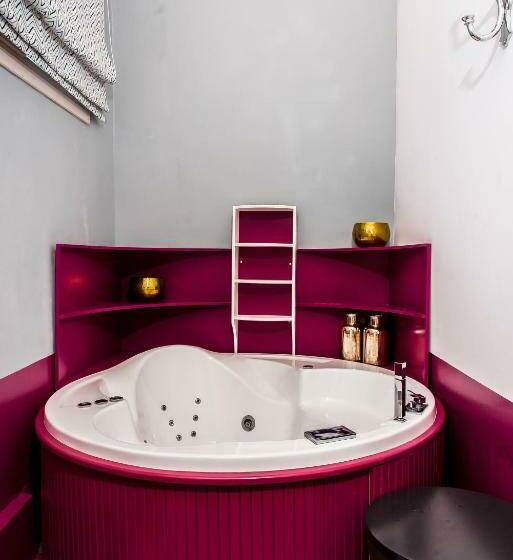 古典房间, Elia Portou Due