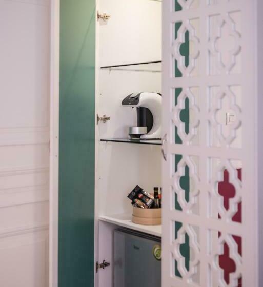 标准间, Elia Portou Due