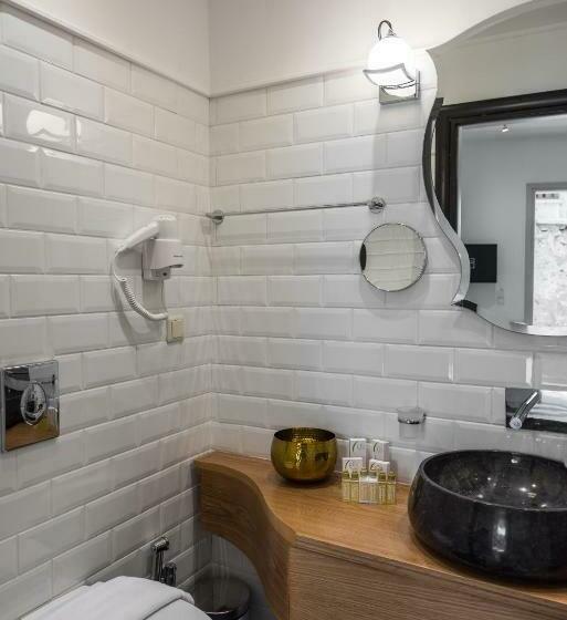 古典房间, Elia Portou Due