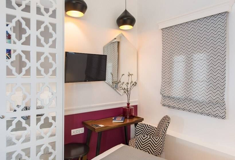 古典房间, Elia Portou Due