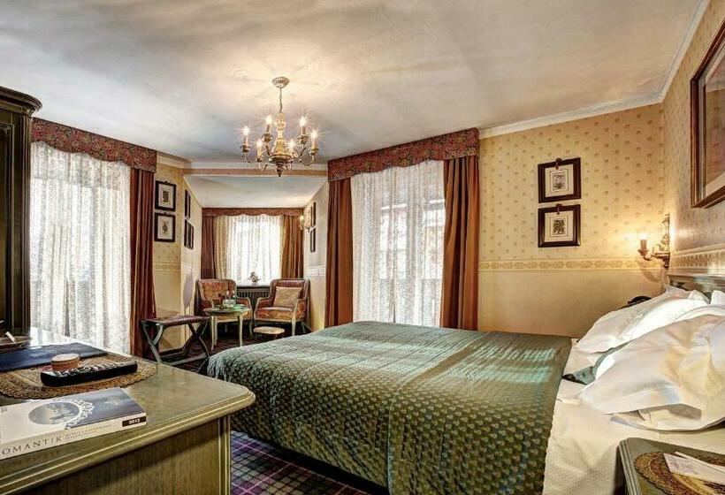 جناح جونيور, Regina