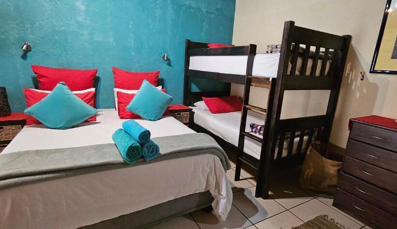 Номер Стандарт, Old Vic Travellers Inn Nelspruit