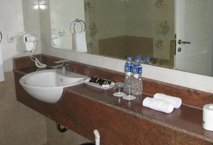 Suíte Júnior, Sutanraja Hotel & Convention Centre