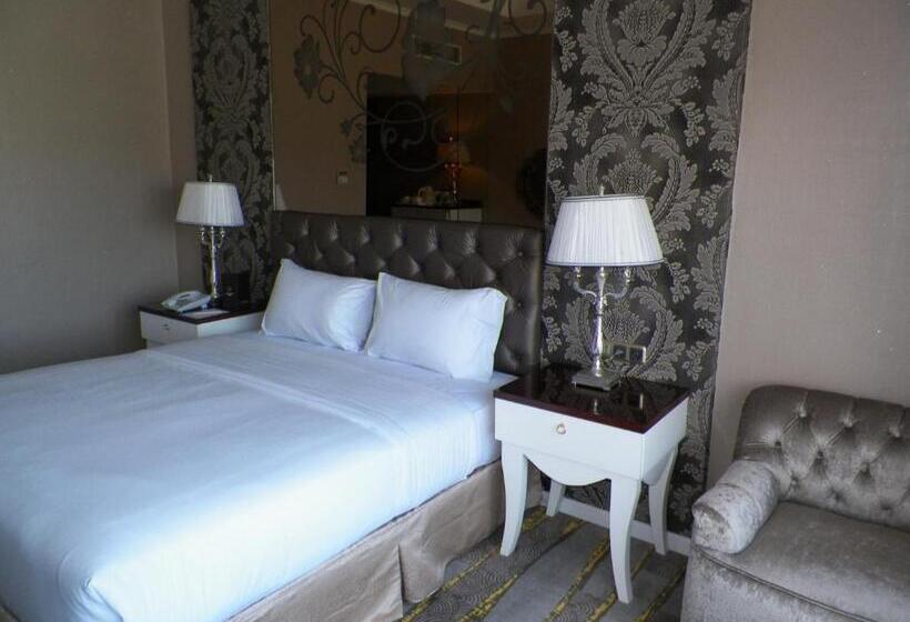 이그제큐티브 룸, Sutanraja Hotel & Convention Centre