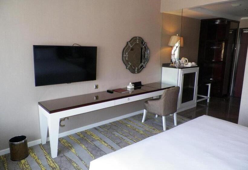 이그제큐티브 룸, Sutanraja Hotel & Convention Centre