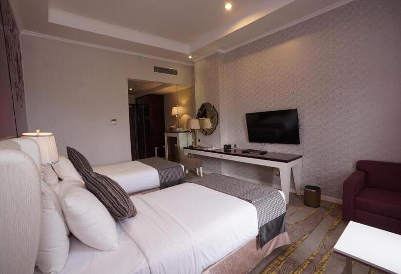 이그제큐티브 룸, Sutanraja Hotel & Convention Centre