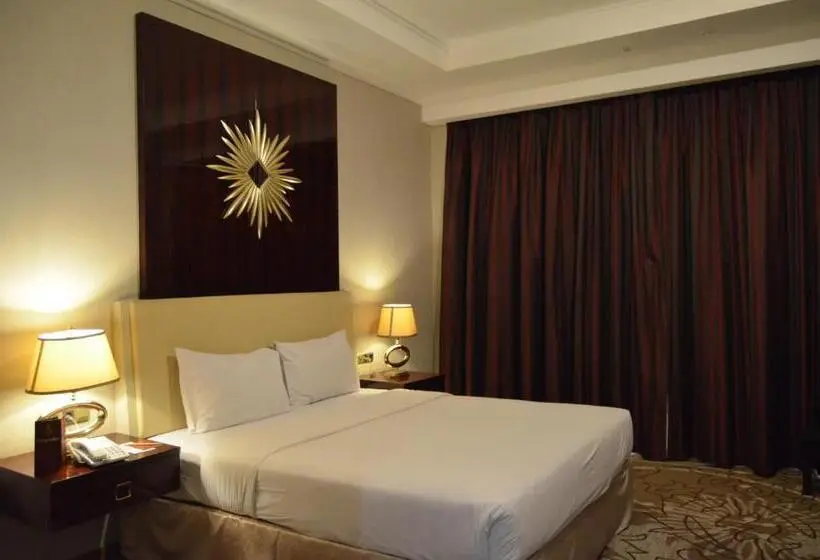 Quarto Deluxe, Sutanraja Hotel & Convention Centre