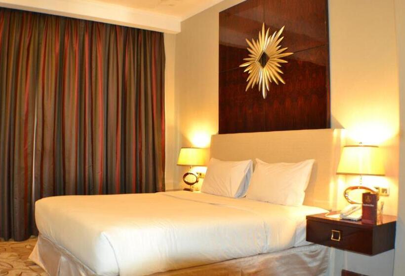 디럭스 룸, Sutanraja Hotel & Convention Centre