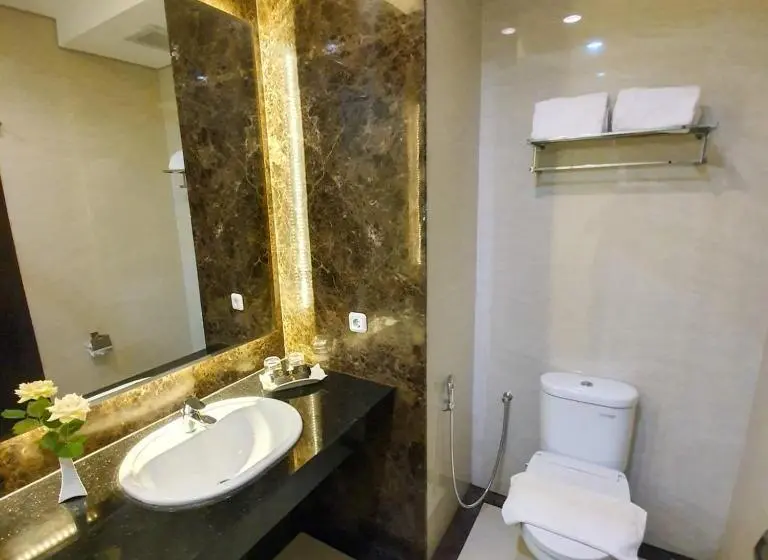 Quarto Deluxe Vista Jardim, Sutanraja Hotel & Convention Centre