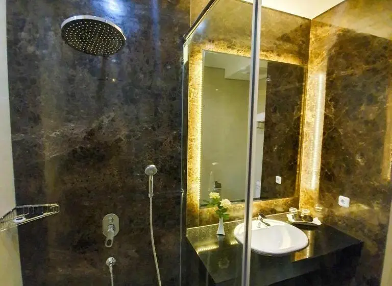 Quarto Deluxe Vista Jardim, Sutanraja Hotel & Convention Centre