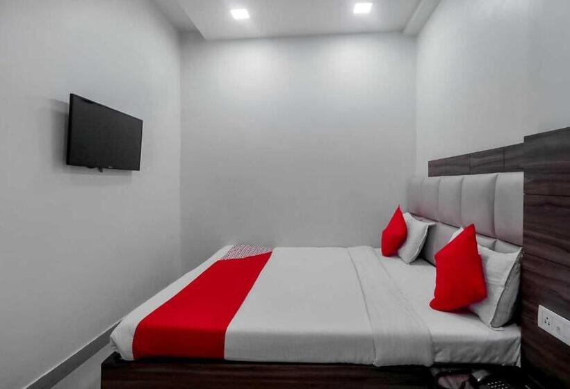 트리플 클래식 룸, Flagship Hotel Metro View