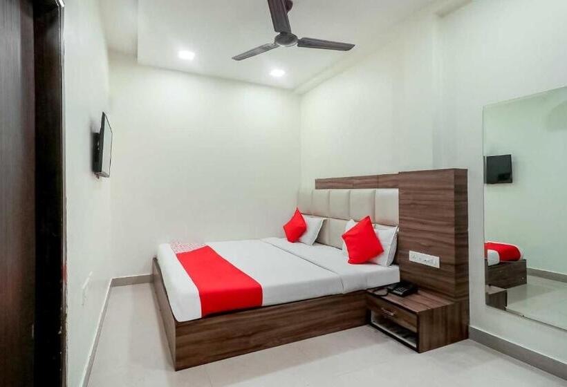 트리플 클래식 룸, Flagship Hotel Metro View