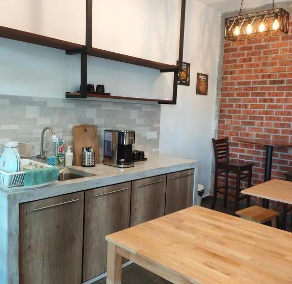 スーペリアールーム, Just Austin Guesthouse