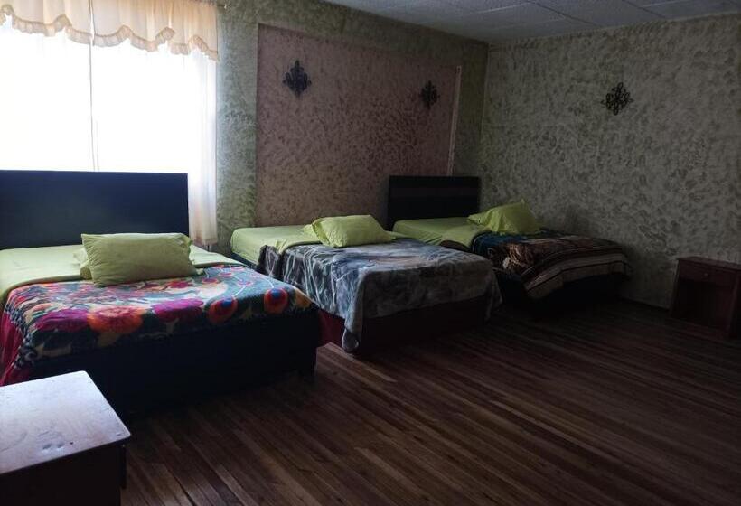 스탠다드 트리플 룸, La Perla Cuencana Hostal