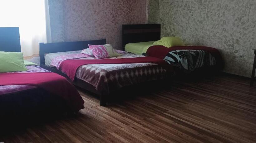 Familiekamer, La Perla Cuencana Hostal