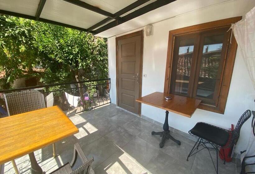 バルコニー付きスタンダードステューディオ, Port Apart