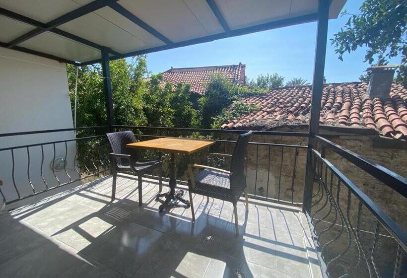 バルコニー付きスタンダードステューディオ, Port Apart