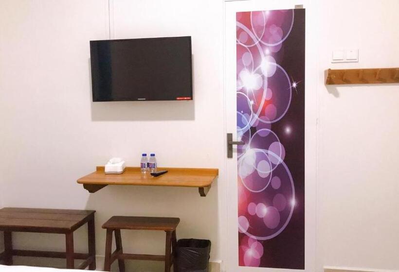 标准间, Alexis Kt Roomstay