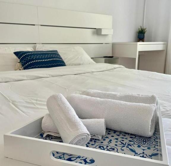 Economy Room, Chambre Lumineuse Et Confortable