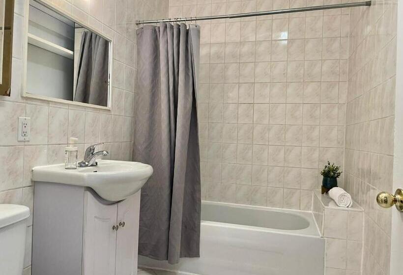 Economy Room, Chambre Lumineuse Et Confortable