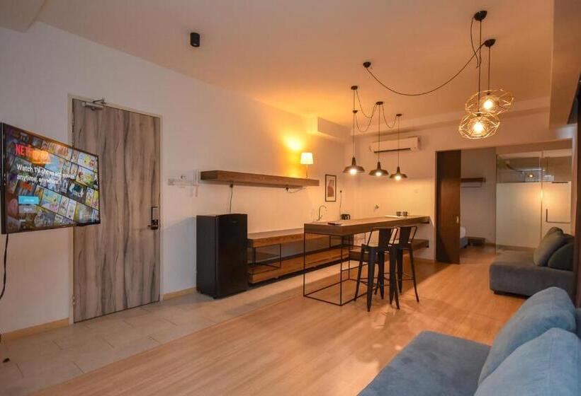 Aile Süiti, Cube 8teens By Nest Home