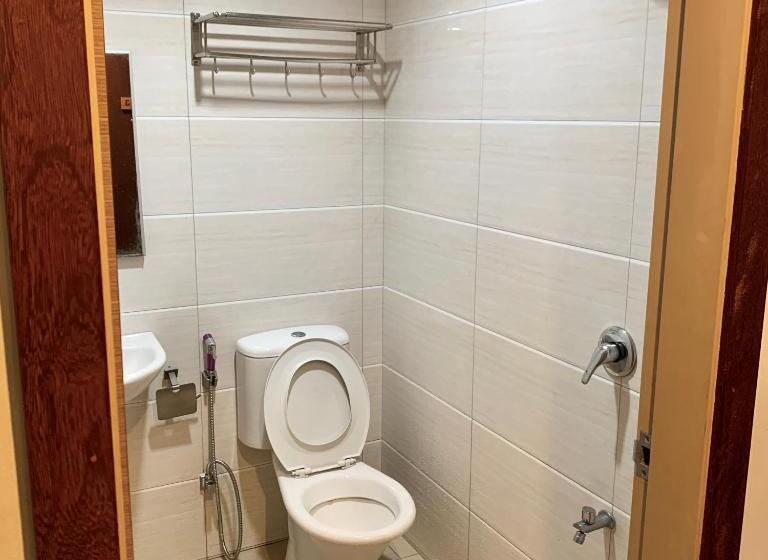 חדר דלוקס, New Grand