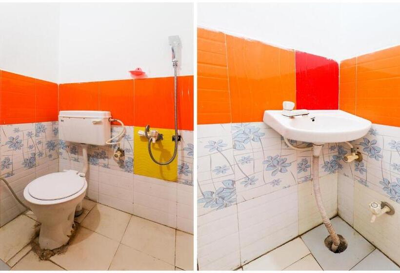 トリプルクラシックルーム, Oyo Siddhi Vinayak Guest House