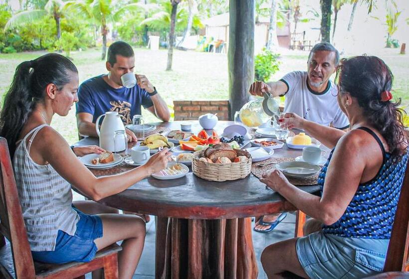 غرفة قياسية ثلاثية, Pousada Sargi&mar