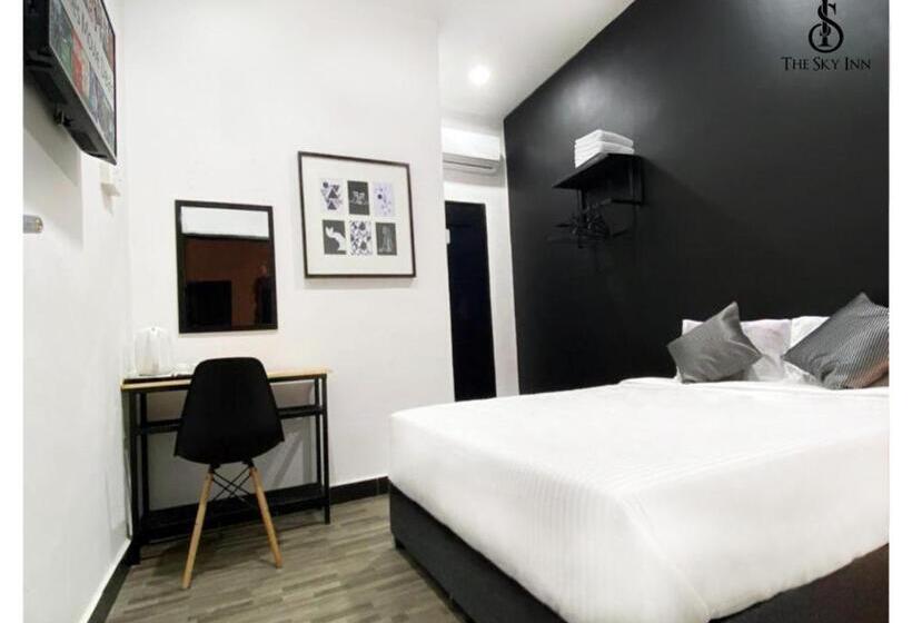 Номер Стандарт с Балконом, The Sky Inn