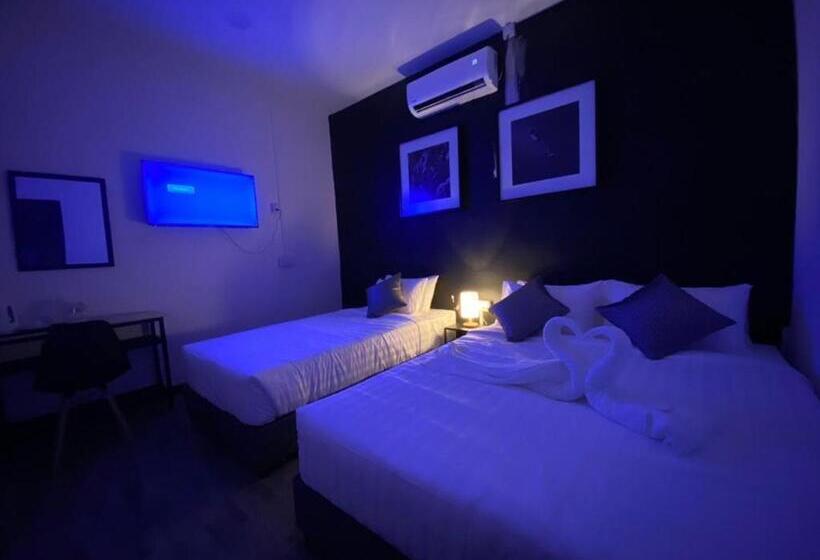 Номер Стандарт Трехместный, The Sky Inn