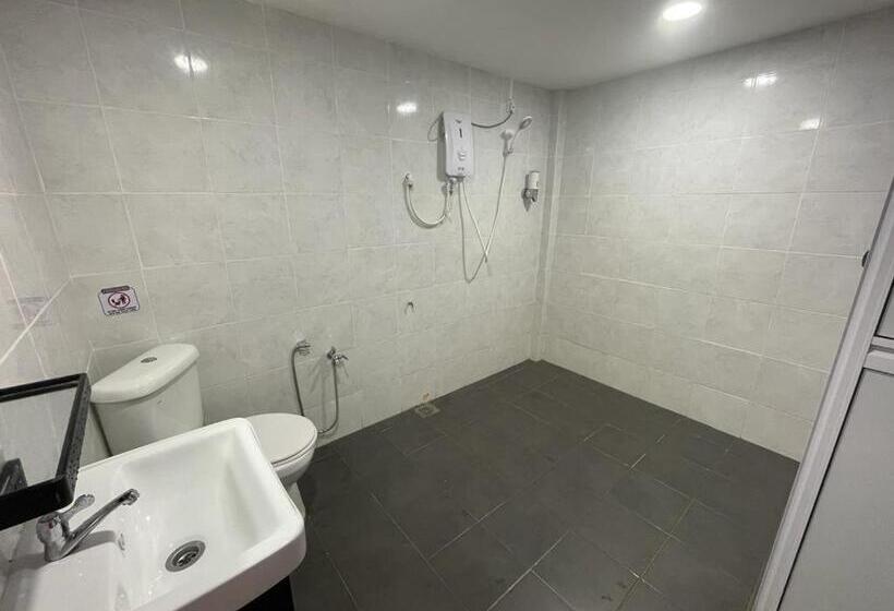 סוויטה אקזקיוטיב, The Sky Inn