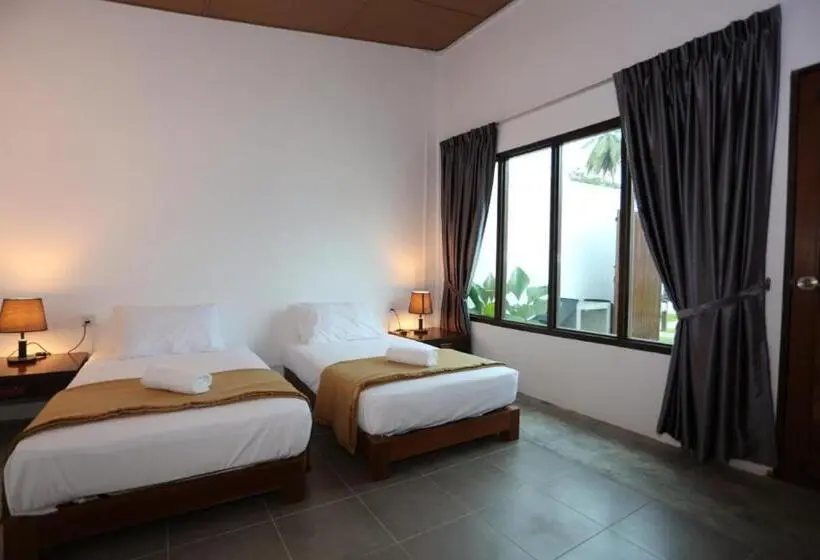 家族用バンガロー, Rafflesia Resort