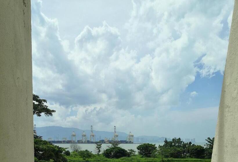 חדר סופריור לשלושה עם נוף לים, Zing Motel