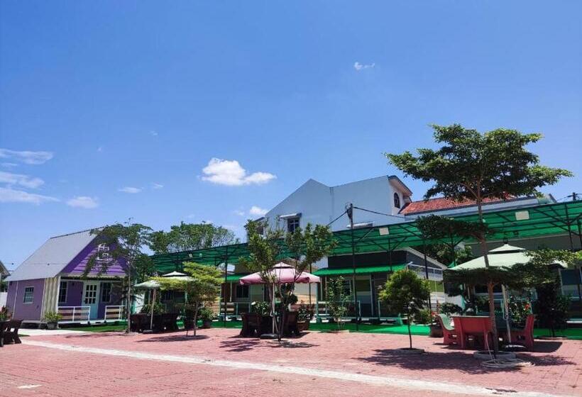 בקתת חדר, Zing Motel