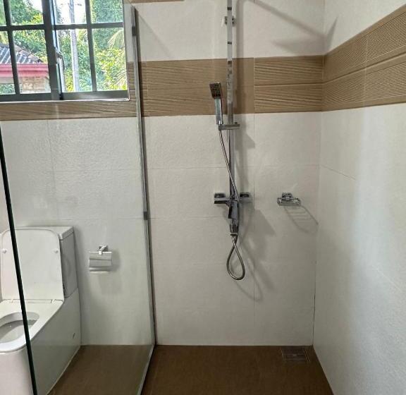 غرفة قياسية مطلّة علي الحديقة, A   Lili Villa