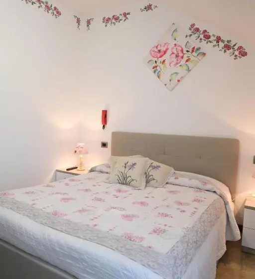 レイクビュースタンダードルーム, Albergo Alla Spiaggia