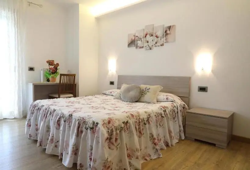 レイクビュースタンダードルーム, Albergo Alla Spiaggia