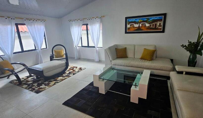 Вилла 3 Спальни, Cabañas Cafeteras Cerritos