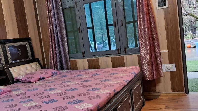 اتاق استاندارد با چشم‌انداز کوهستان, Destination Of Choj