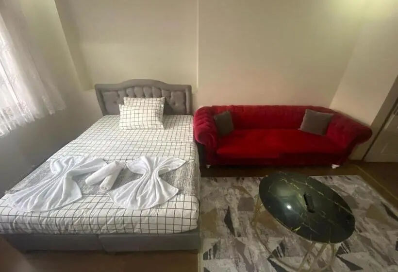 Standard Neljän Hengen Huone Puutarhanäkymä, Eylül Suit Otel