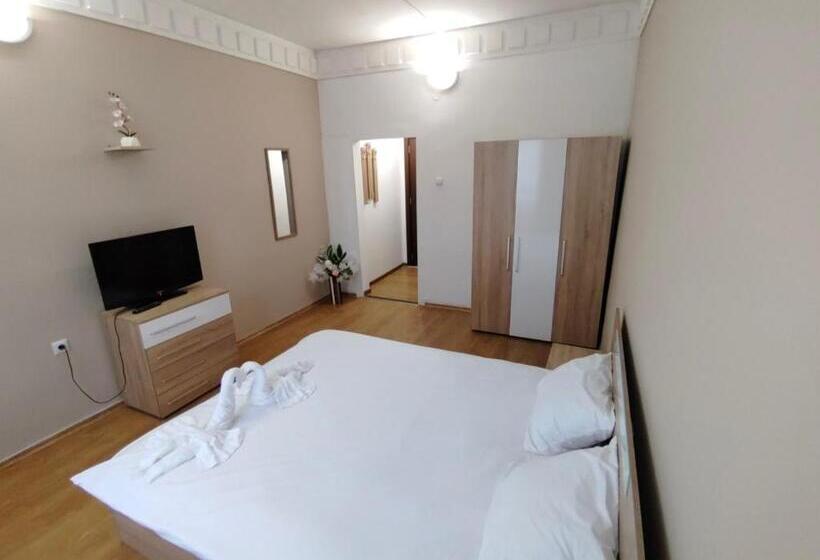 スタンダードルーム, хотел приятели