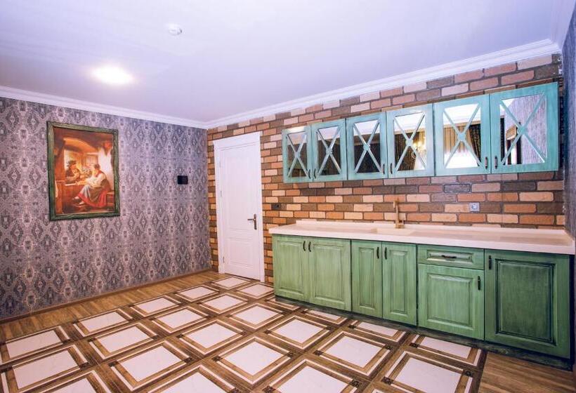 اتاق خانوادگی, Aynur Qala Resort